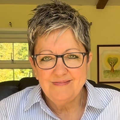 Sharon McKenna-Daniels is a Registered Therapist and Coach